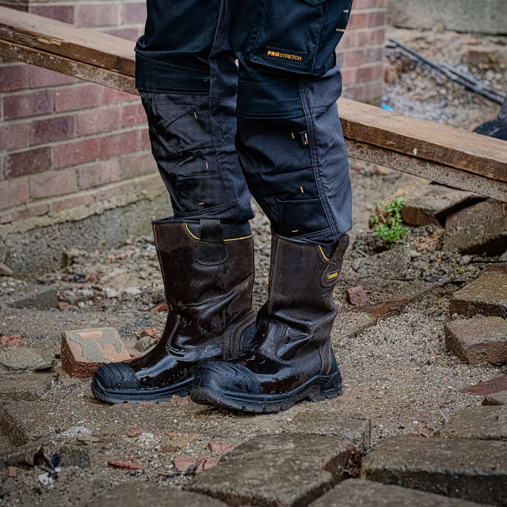 VERY COMFY DEWALT Mens Millington Waterproof Composite Toe Work